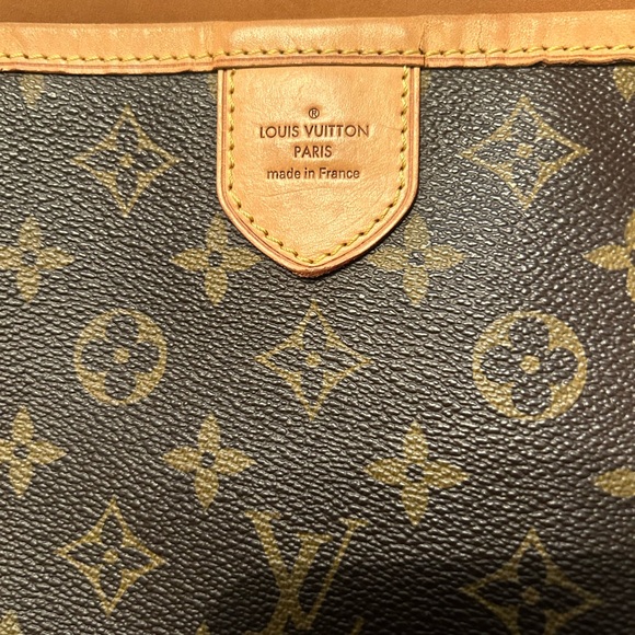 LV PURSE EXCEPTIONAL CONDITION - Picture 3 of 15